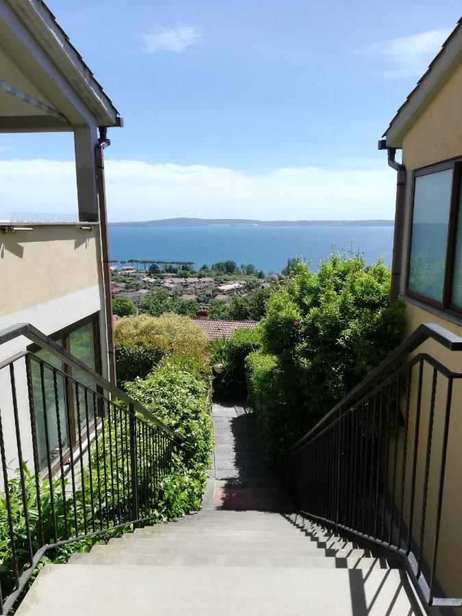 Sguardo Sul Lago Тревиняно Романо Екстериор снимка